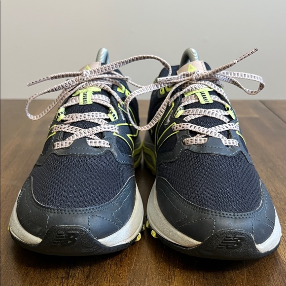 New Balance Trail 410v7 Navy Blue Sneakers WT410LP7 Womens Size 10 - Picture 3 of 14